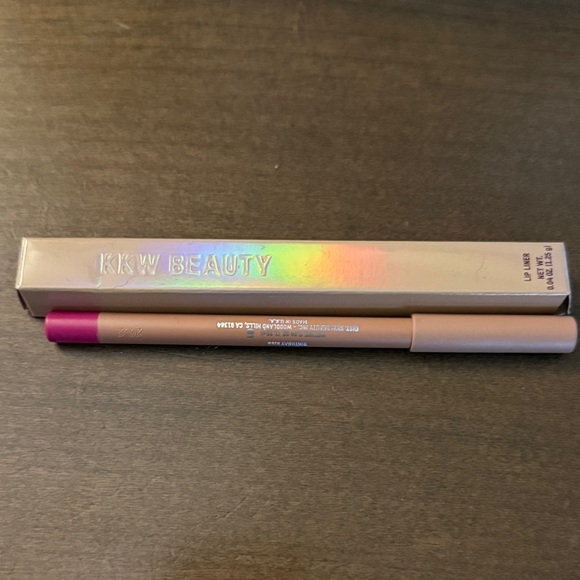 KKW Beauty Pink Lip Liner in “BIRTHDAY KISS” NWB - Picture 1 of 1